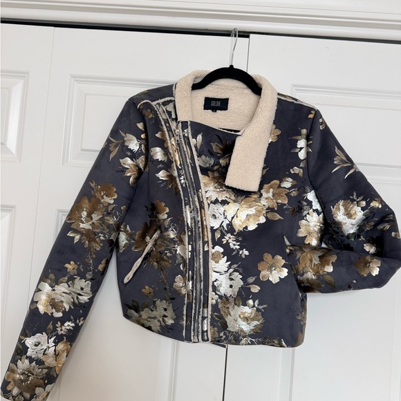 Goldie Black and White Label Asymmetrical teddy bear jacket size M - Picture 2 of 7